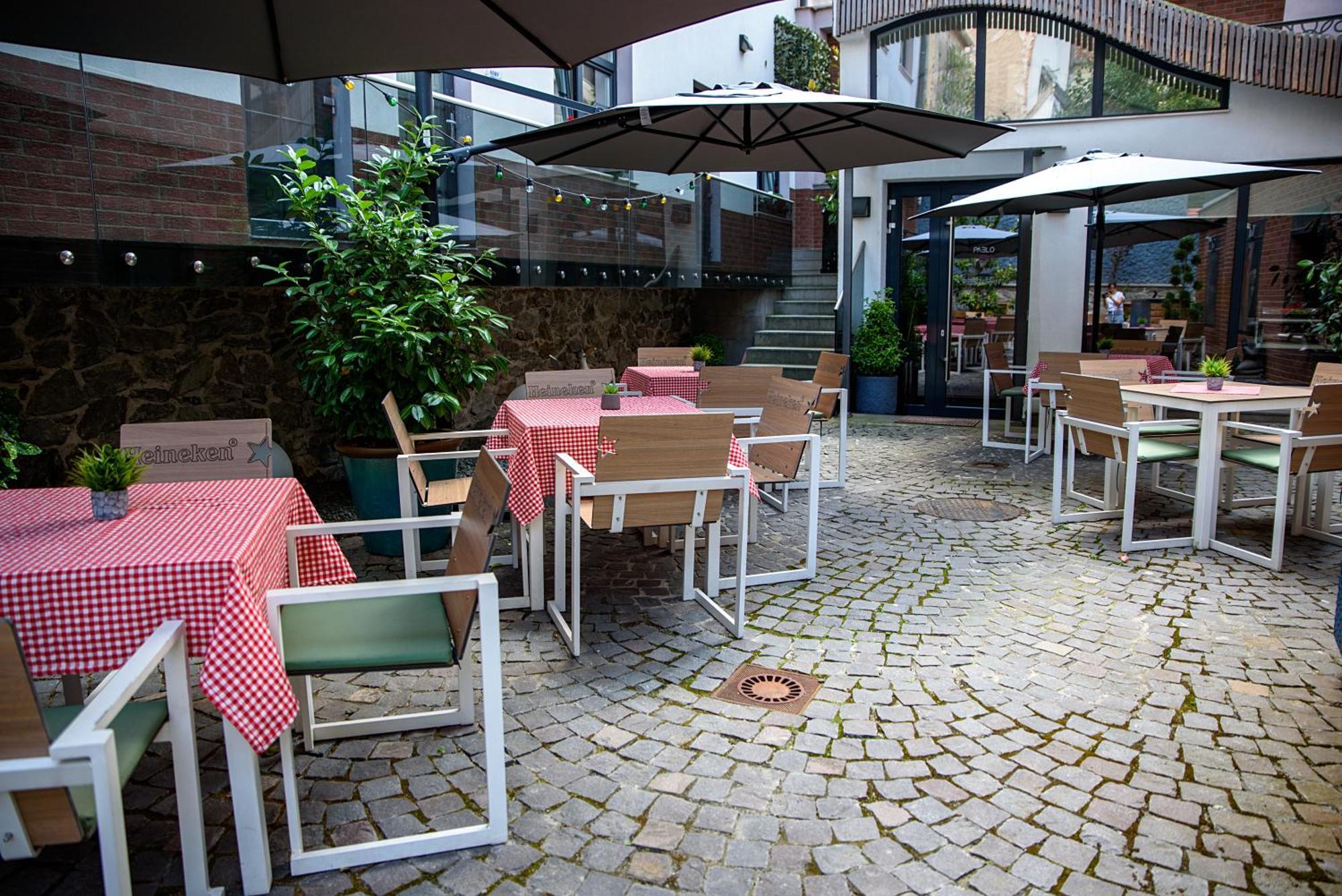 Art Hotel Сибиу Экстерьер фото